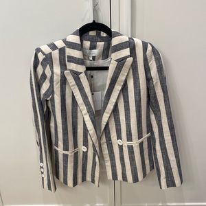 L’Academie Blazer & Shorts set